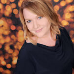 headshot photo of author michelle pillow