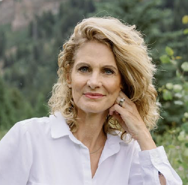 author headshot of Sandy Schnakenburg